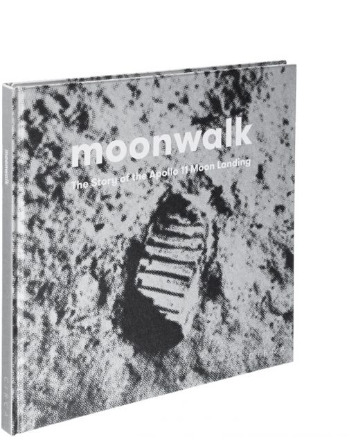 MOON LANDING ALBUM レコード(フォノシート)付き Moonwalk: The Story of the Apollo 11 Moon Landing – Adrian… | CIRCA